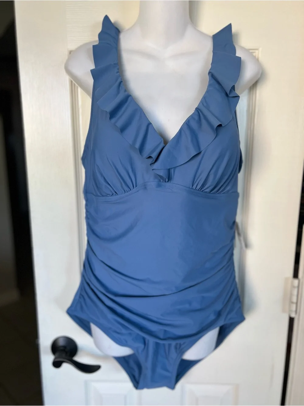 NWT DKNY Womens Ruffle Plunge Underwire Tummy Control One-Piece Swimsuit - Picture 2 of 8
